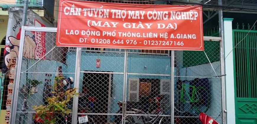 Bán nhà riêng trong hẻm lớn xe hơi ra vào thuận tiện. Diện tích 94,3m2. Giá 3tỷ 90triệu